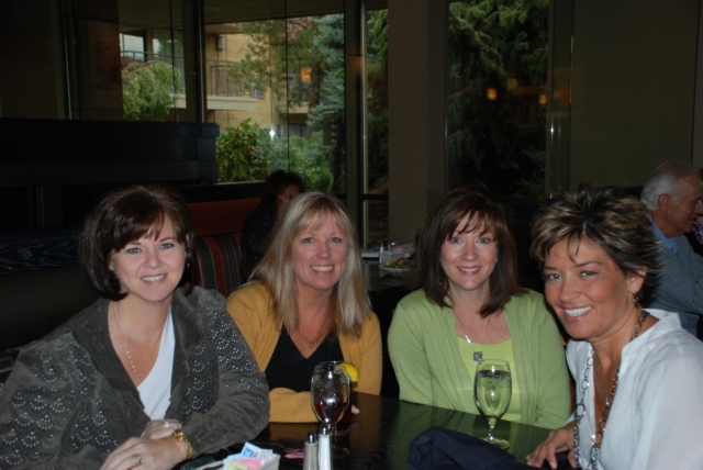 L-R Meg Mitchell, Jamie Tyner, Kelli Pollard and Cindy Gibbs. Mini Reunion 10/09. We all live in Spokane!